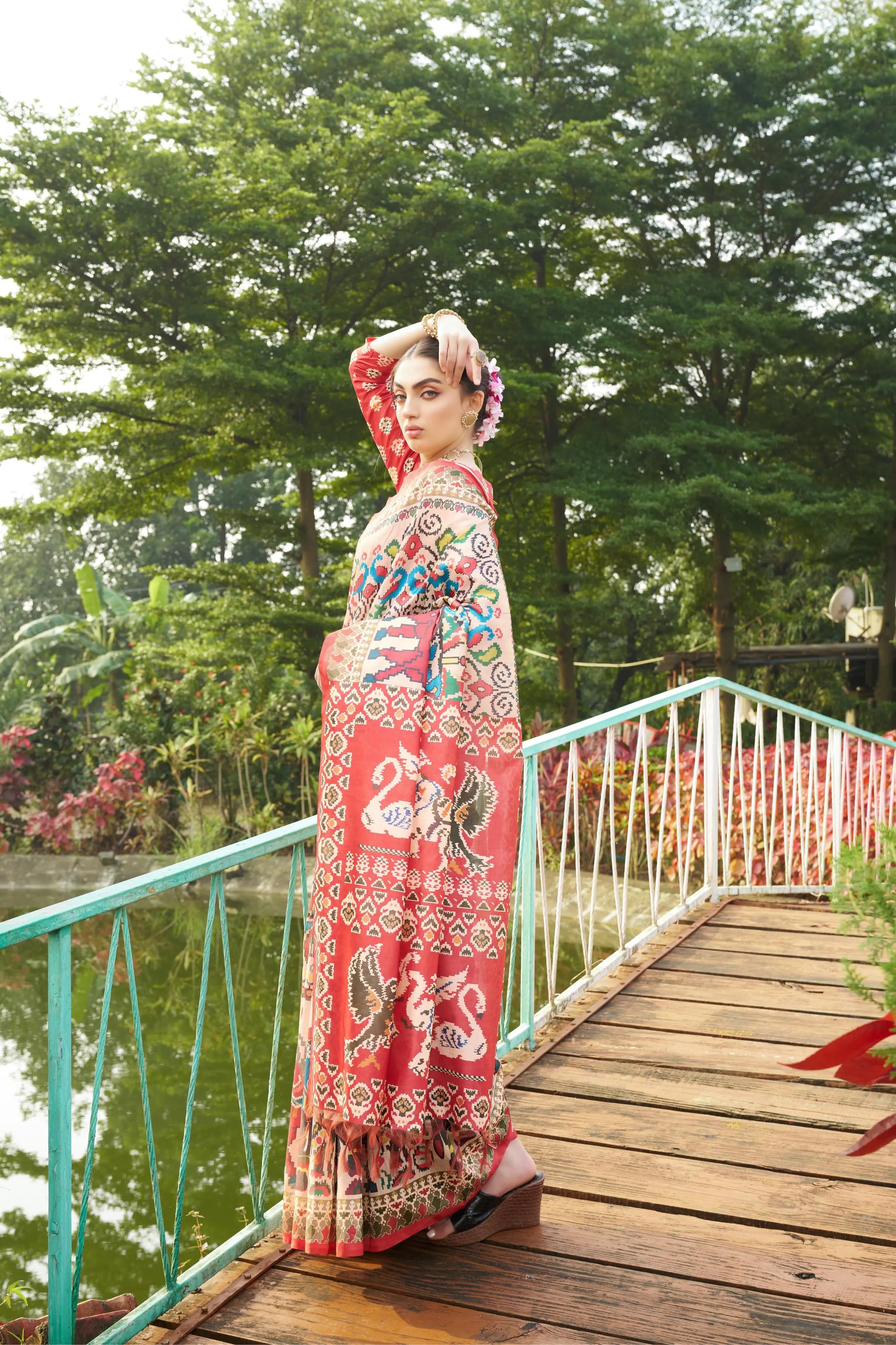 Light Beige Patola Print Soft Tussar Silk Saree - kalyanja